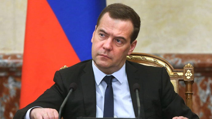 Μεντβέντεφ: Οι ΗΠΑ κήρυξαν έναν ολοκληρωτικό εμπορικό πόλεμο εναντίον της Ρωσίας
